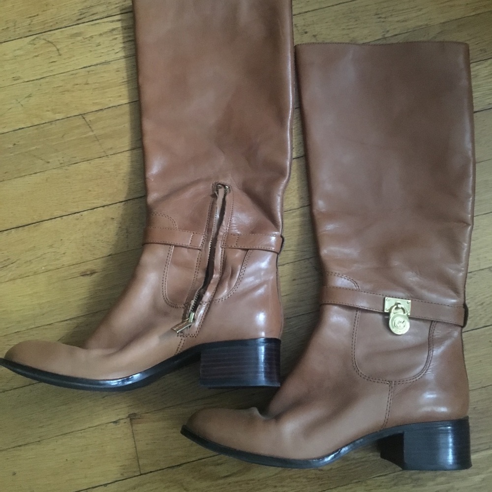 Butternut leather Michael Kors Hamilton boots